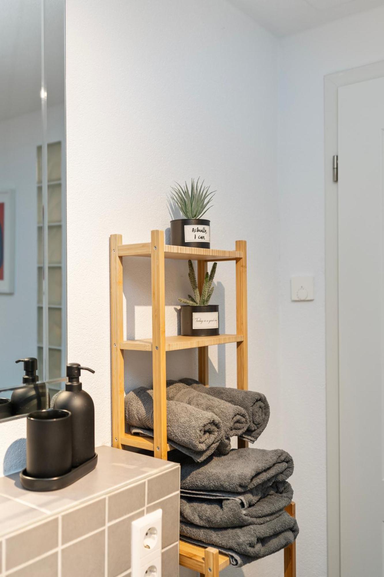 Anytime - Ferienwohnungen Greta In Friedrichshafen Am Bodensee Habitación foto